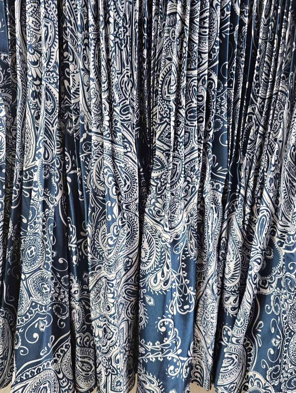 Chico's Faux Silk Tile Print Micropleated Midi Skirt In L - Picture 7 of 11